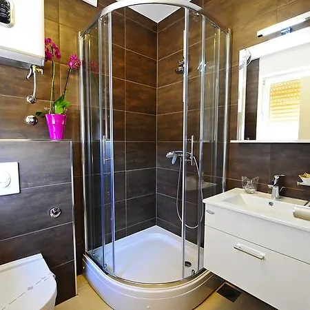 Avant Garde Luxury Rooms Gostinjska kuća