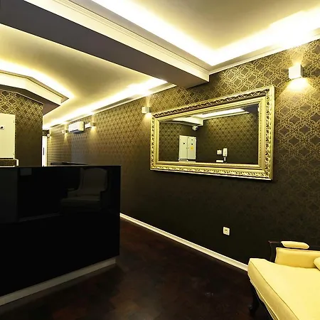 Avant Garde Luxury Rooms 4*